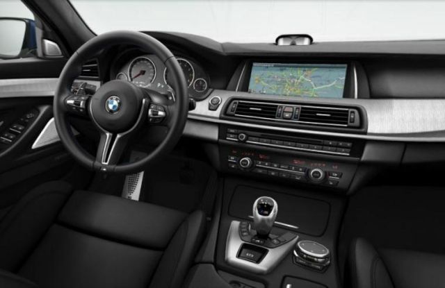 2013-BMW-M5-F10-11-306837.jpg